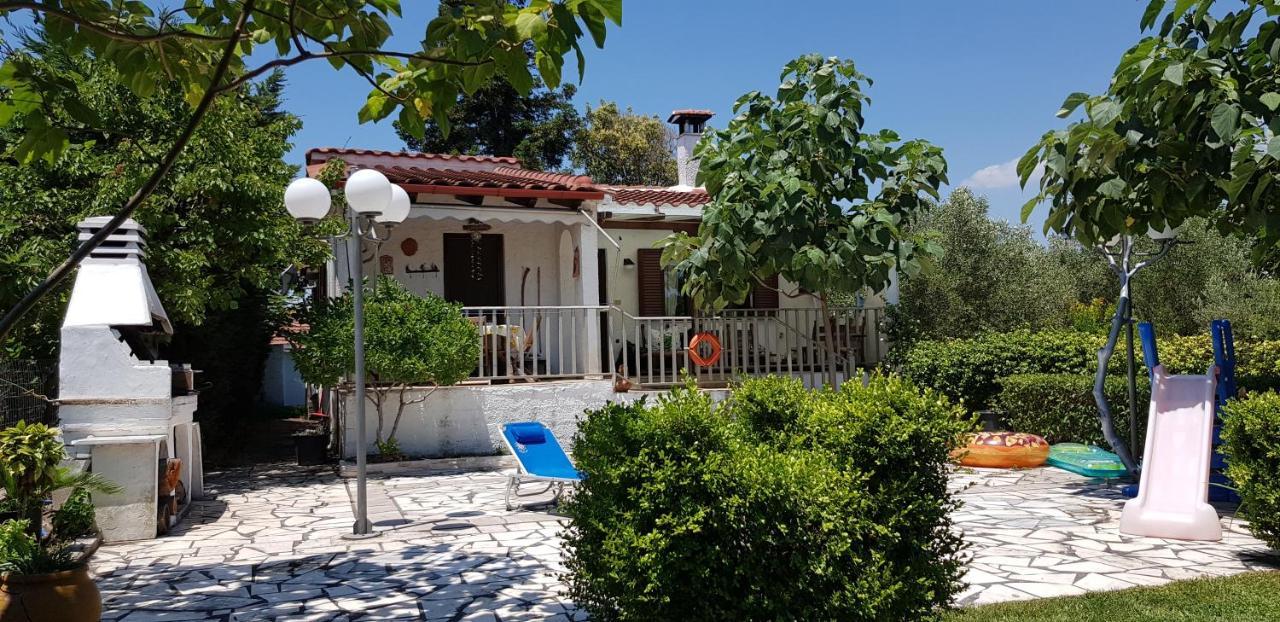 Country House By The Sea !!! Villa Karavómilos Buitenkant foto