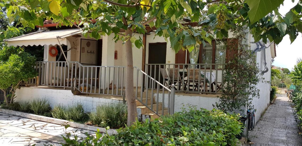 Country House By The Sea !!! Villa Karavómilos Buitenkant foto